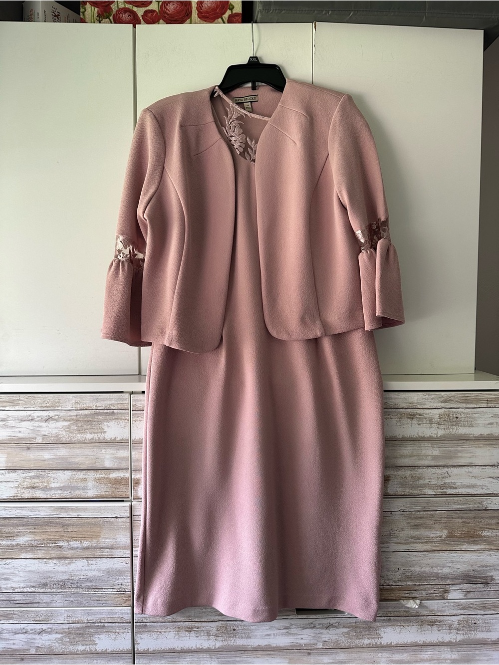 🌸 Maya Brooke Pink Lace 2-Piece Dress Jacket Set Size 14 Bell Sleeve